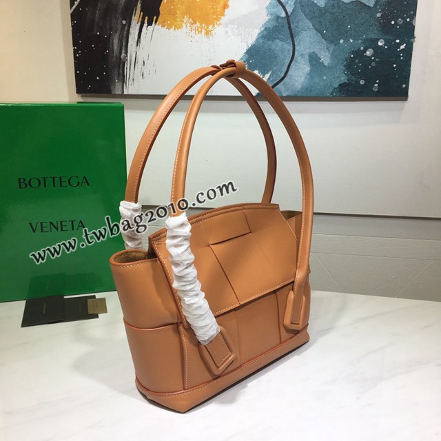 Bottega veneta高端女包 寶緹嘉爆款THE ARCO編織款手提包  BV經典款蝙蝠包  gxz1117
